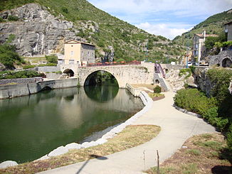 326px-Le_Pouzin_(Ardèche,_Fr)_l'Ouvèze_au_Pont_Romain.JPG